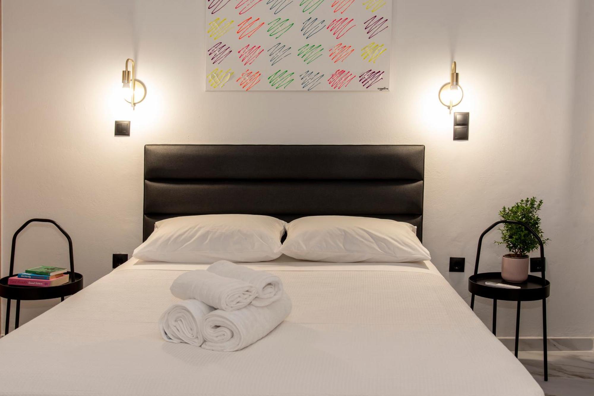 Αthens Black & White Escape Athens Exterior photo